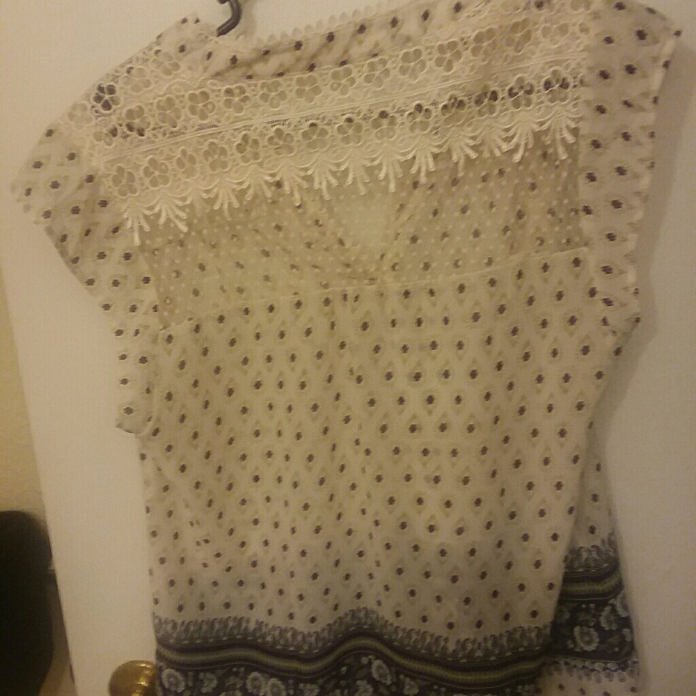 Blouse - Picture 2 of 4