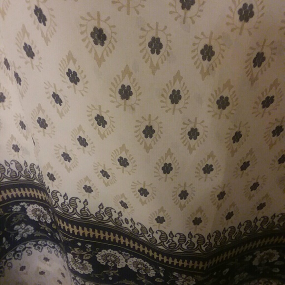 Blouse - Picture 3 of 4