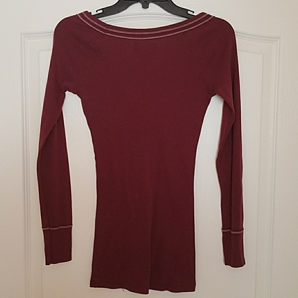 Hollister long sleeve - Picture 2 of 4