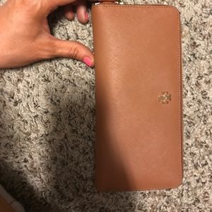 Tory Butch Wallet