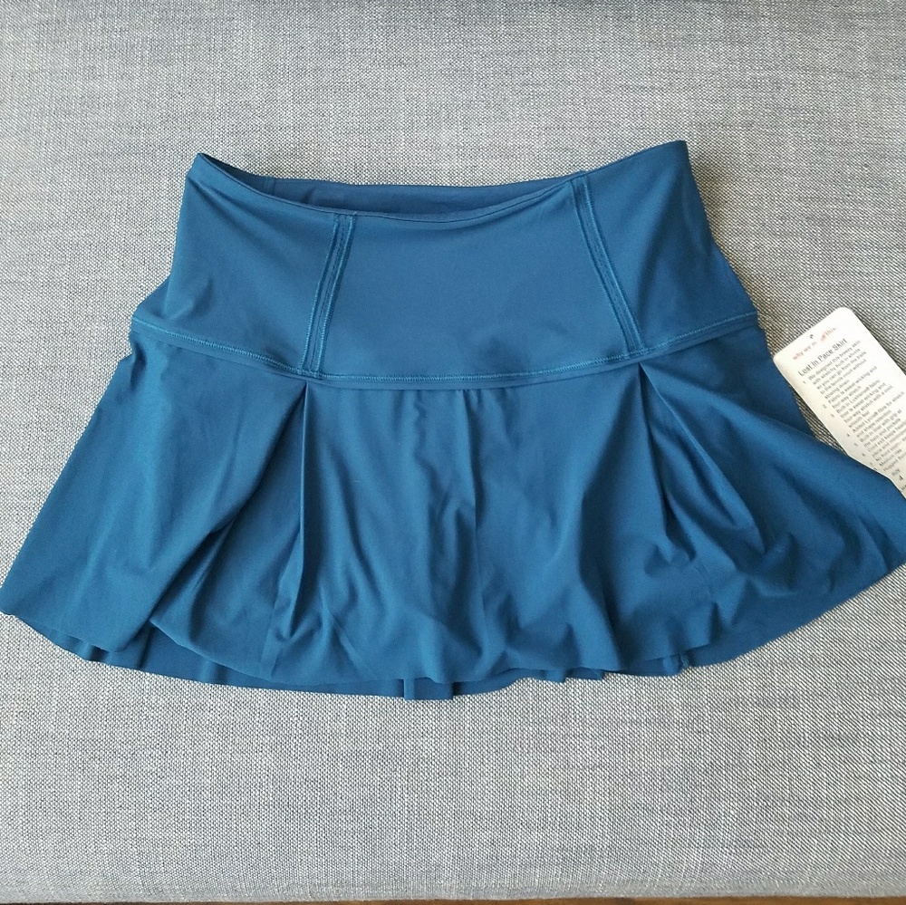 Lululemon lost in pace skirt