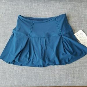 Lululemon lost in pace skirt