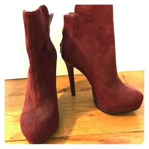 Suede and leather stiletto bootie!