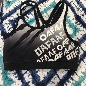 TGLC 2016-2017 Team sports bra