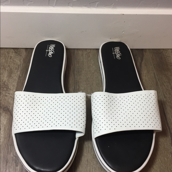 Sandales Mossimo à Paillettes Et Perles - Taille M, Noir, Semelle Plate, Neuf Sans Emballage