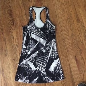 Lulu lemon razor top