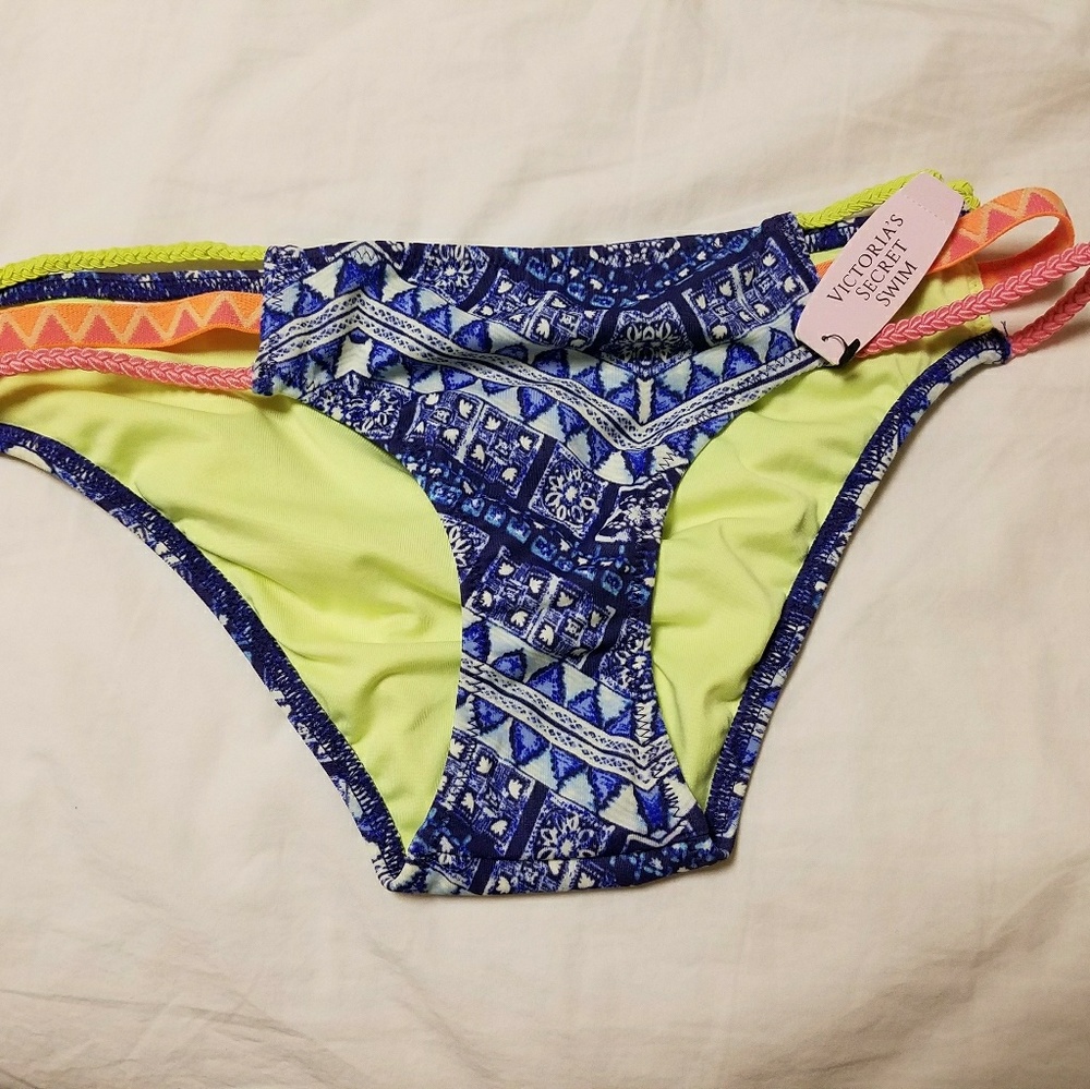 BNWT Victoria's secret bottoms size xs