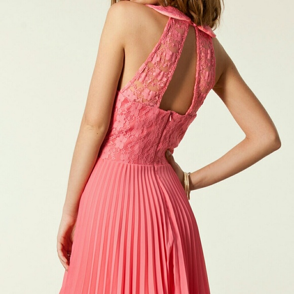 Pink Pleated Chiffon Evening Dress - Picture 4 of 5