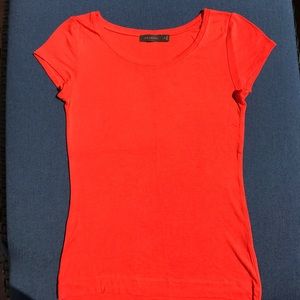 The Limited tee in orange!  NWOT SZ M