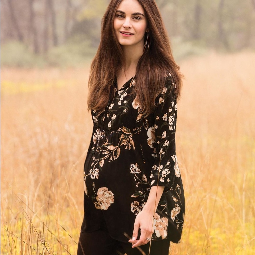 A Pea in the Pod floral maternity blouse, medium