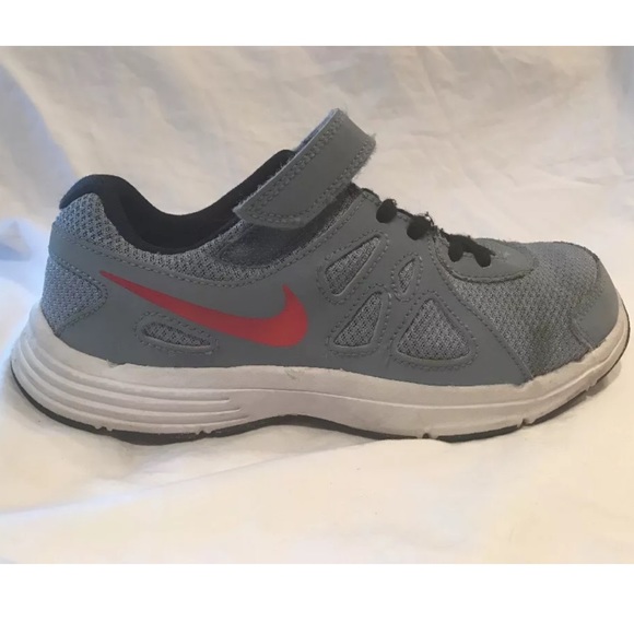 nike revolution 2 vs 3