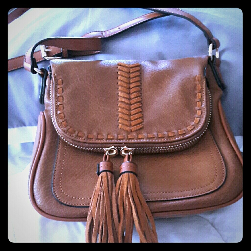 Camel crossbody, vegan made material