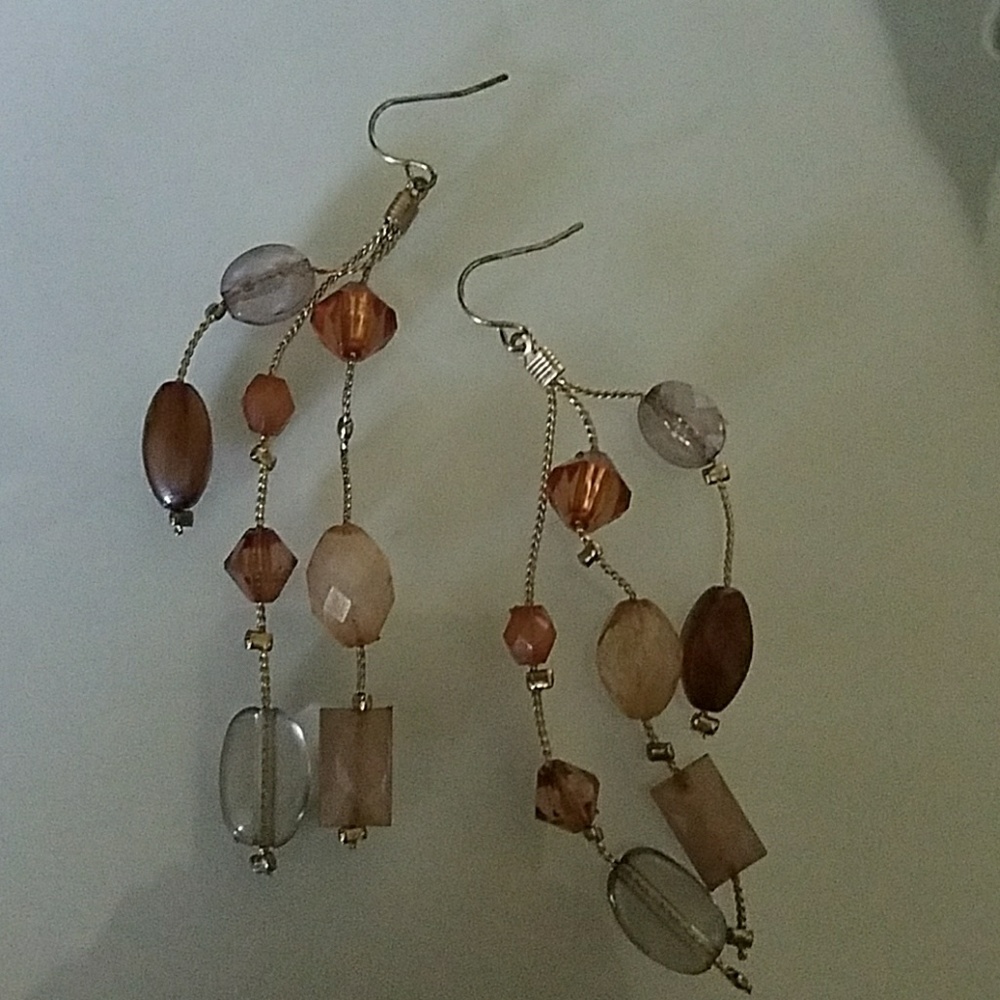 Dangle Earrings in Brown/Grey Beads.