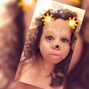 Meet your Posher, Selina