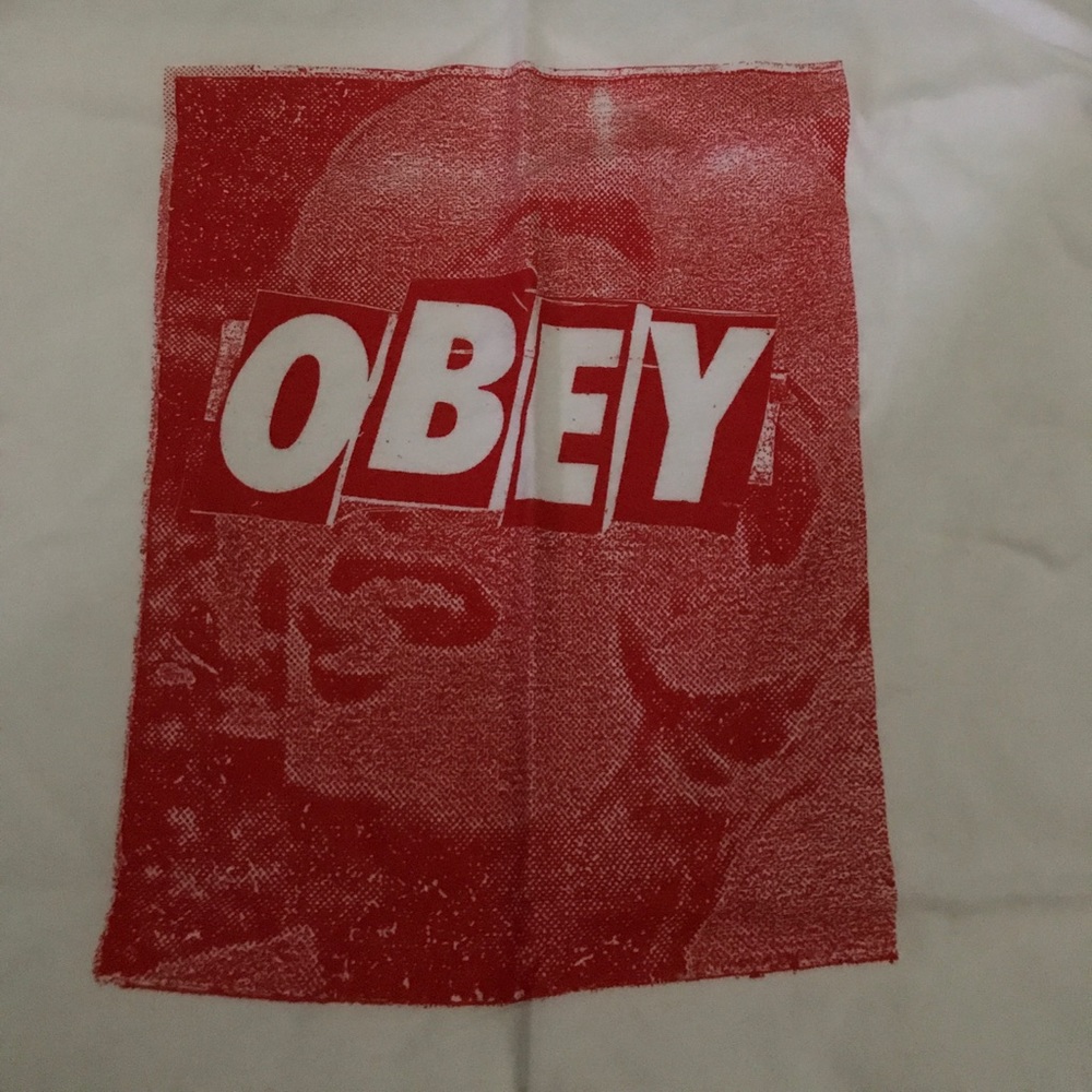 Obey t-shirt