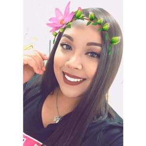 Meet your Posher, Alexis