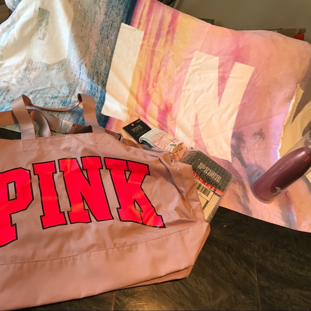BNIP VS PINK QUICK DORM ACCESSORIES