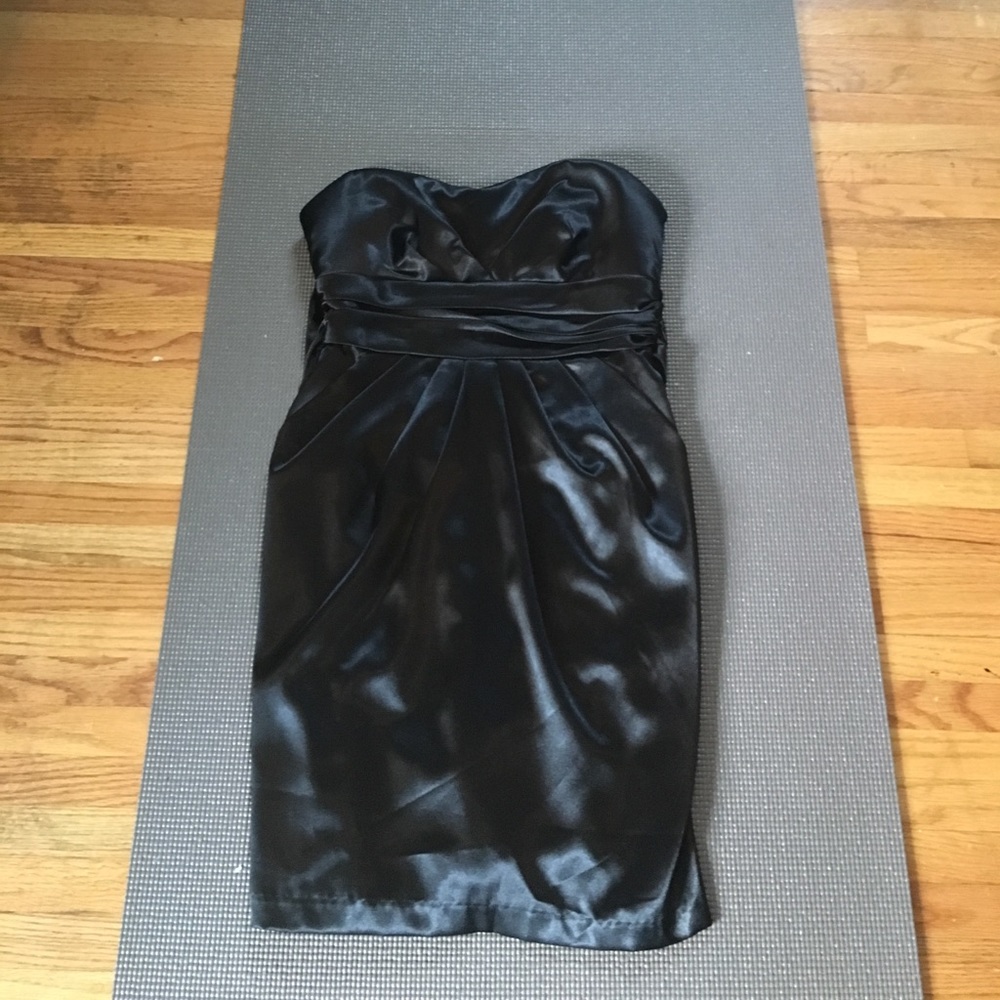 Black strapless dress