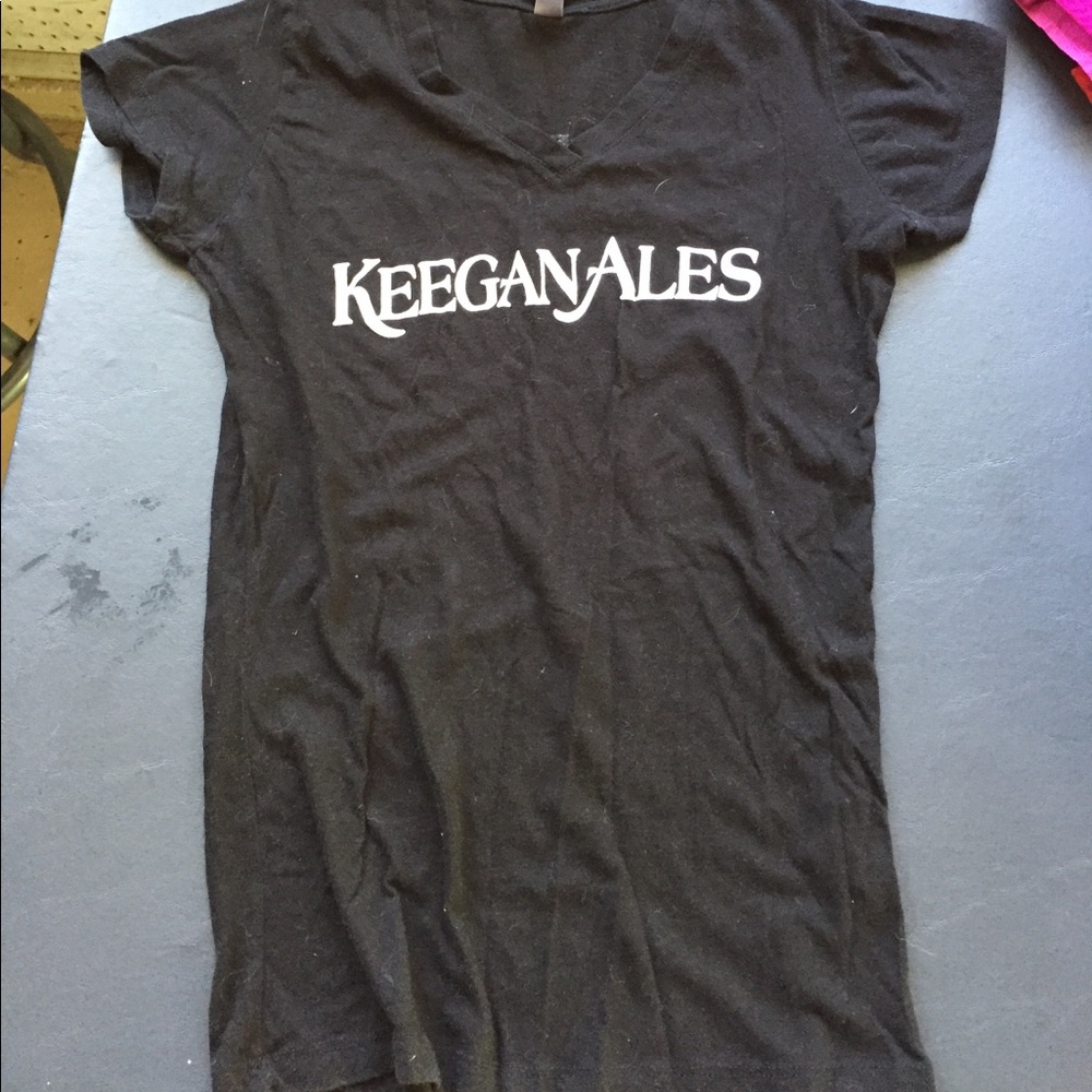 Women's v-neck brewery tshirt
