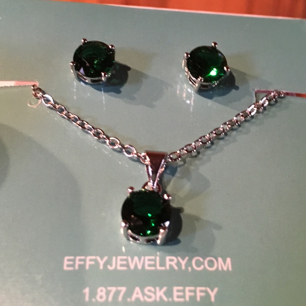 Emerald EFFY necklace and earring set