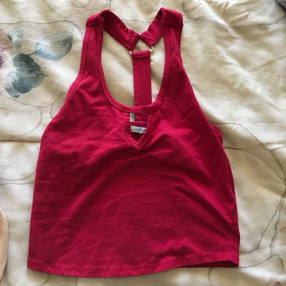 Shirt/ tank top/ crop top