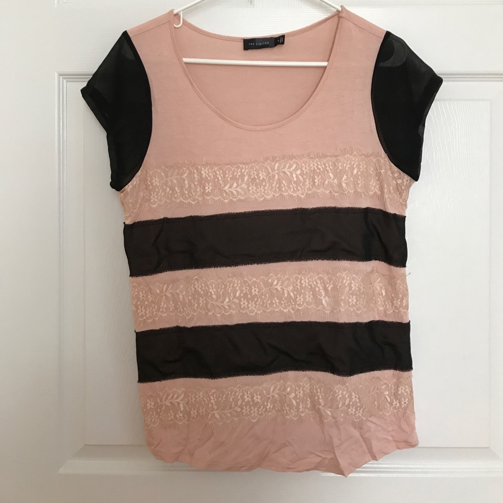 Light pink and black top