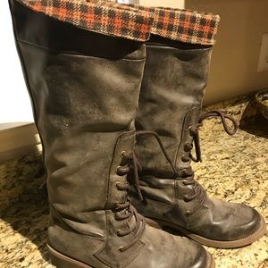 Rocket Dog boots