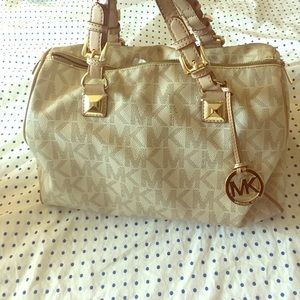 MK purse