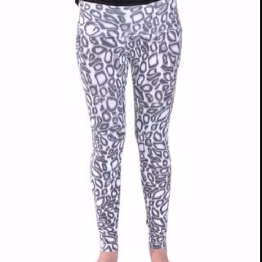 Hard Tail Cheetah Legging and Cat's Cradle Bra L