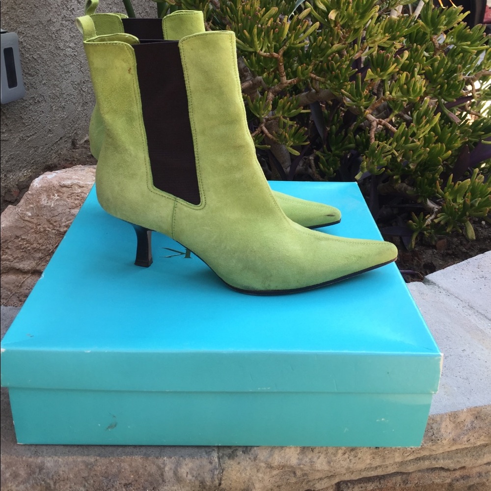 Designer Michelle K ankle green boots