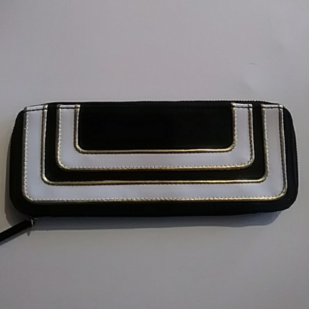 New MAC slim profile makeup/brush case