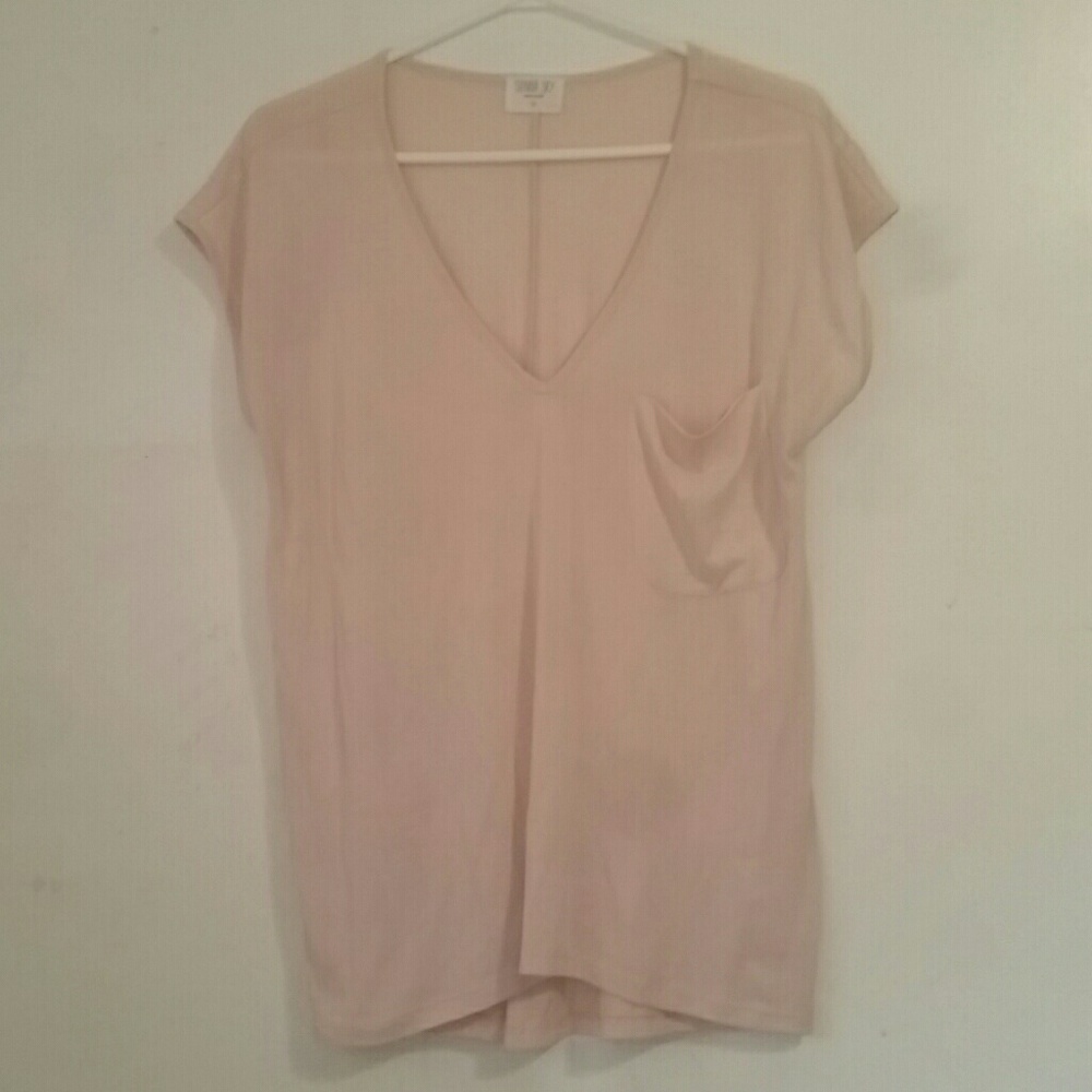Plush pink v neck t shirt