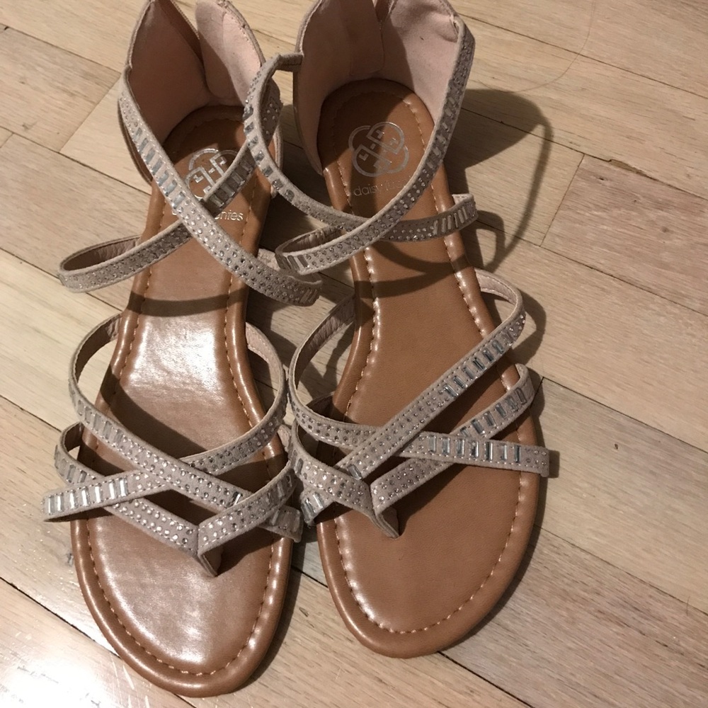 daisy fuentes light pink sandals