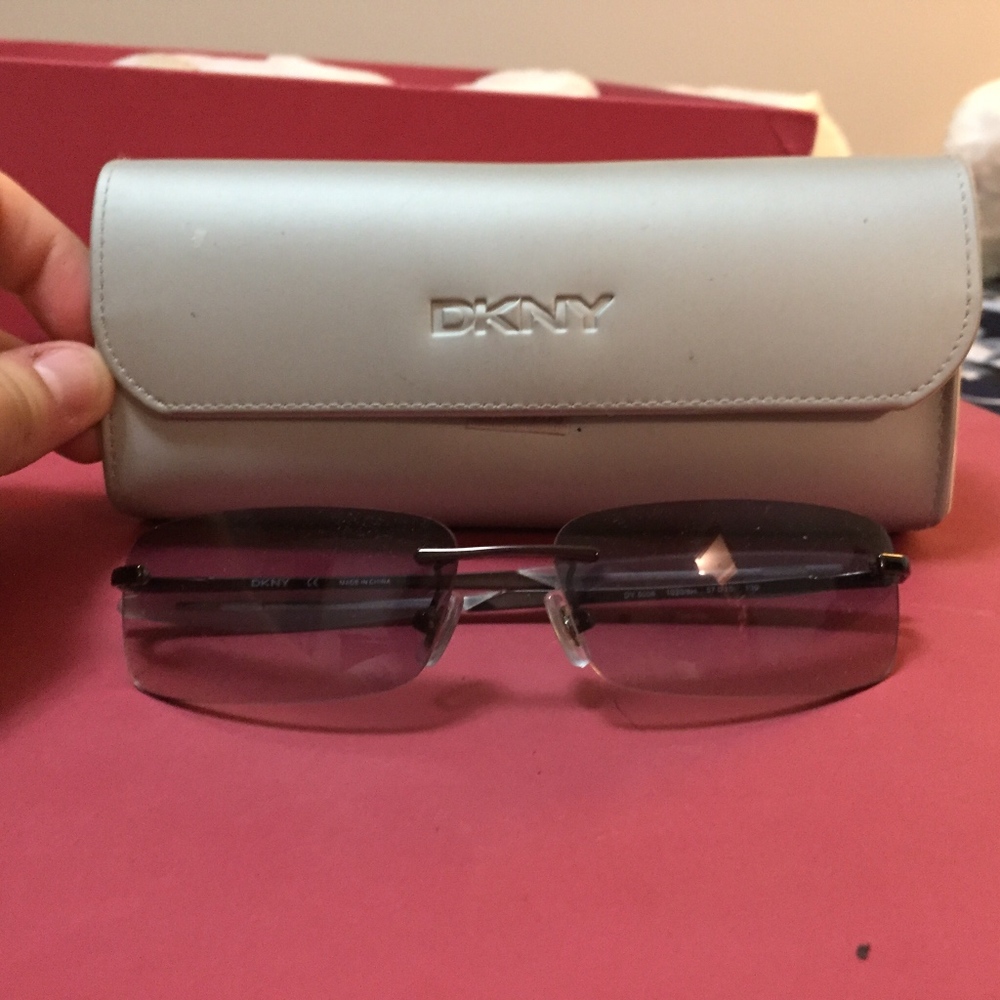 DKNY Sunglasses - Women's Sport - MINT CONDITION