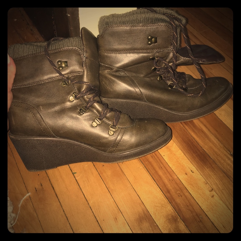 Green boots