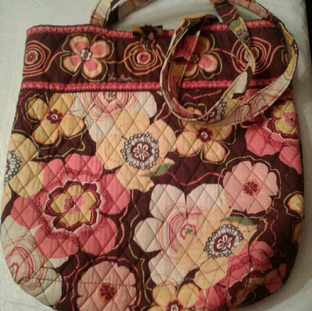 Vera Bradley quilted cloth flower handbag