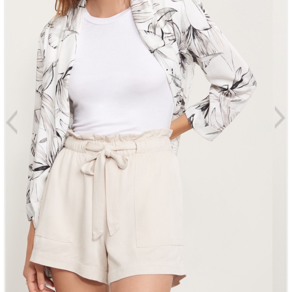 ‼️SALE‼️ High rise soft short with sash