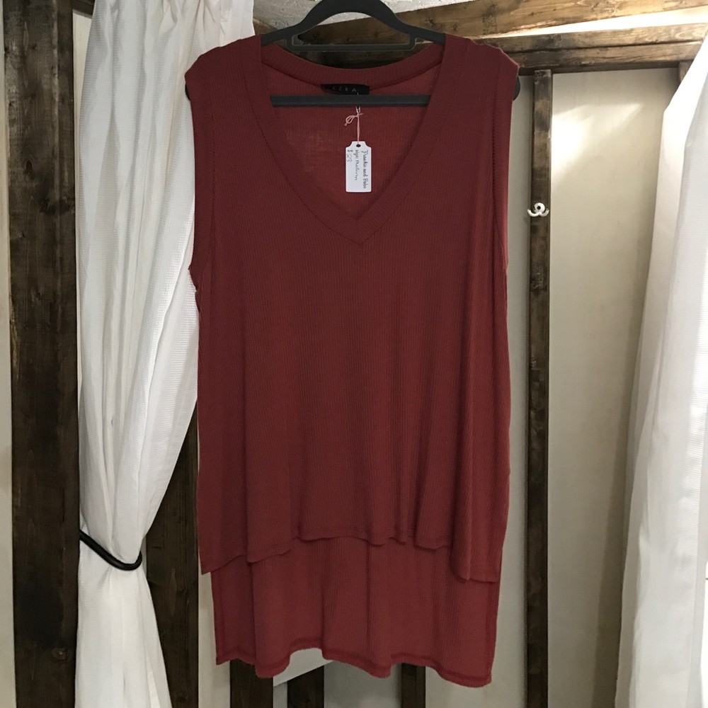 Ribbed tank