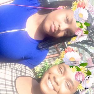 Meet your Posher, Shamona