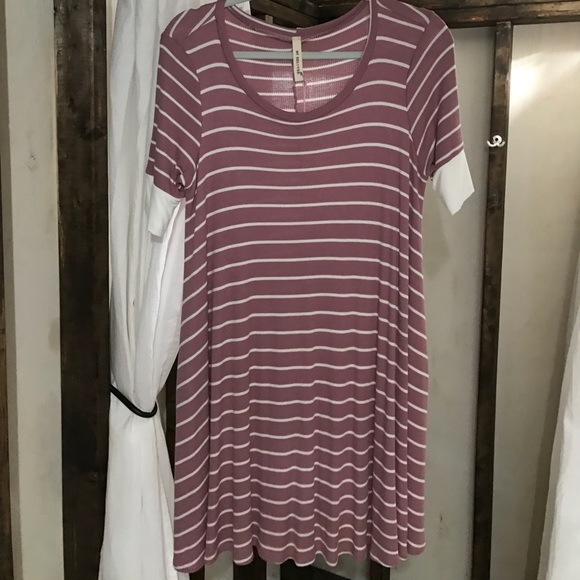 Mauve and Ivory striped dress - Picture 1 of 3