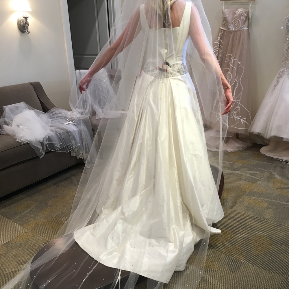 Richard Glasgow Wedding Gown