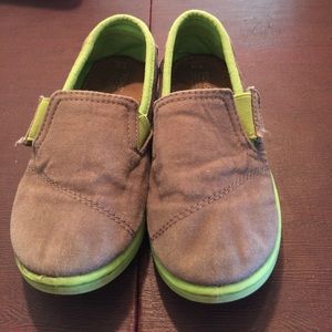 Toms Toddler 10