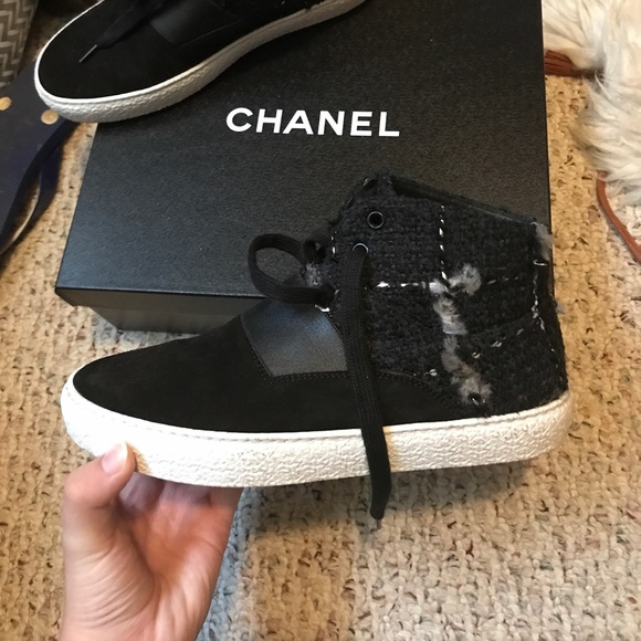 Chanel tweed high tops - Picture 2 of 5