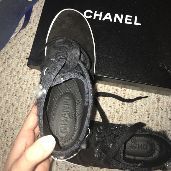 Chanel tweed high tops - Picture 4 of 5