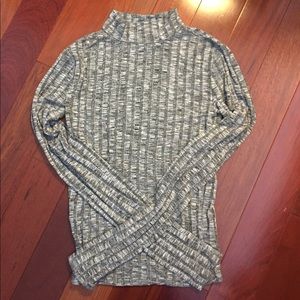 Prince & Fox Ribbed Heather Grey Turtle Neck