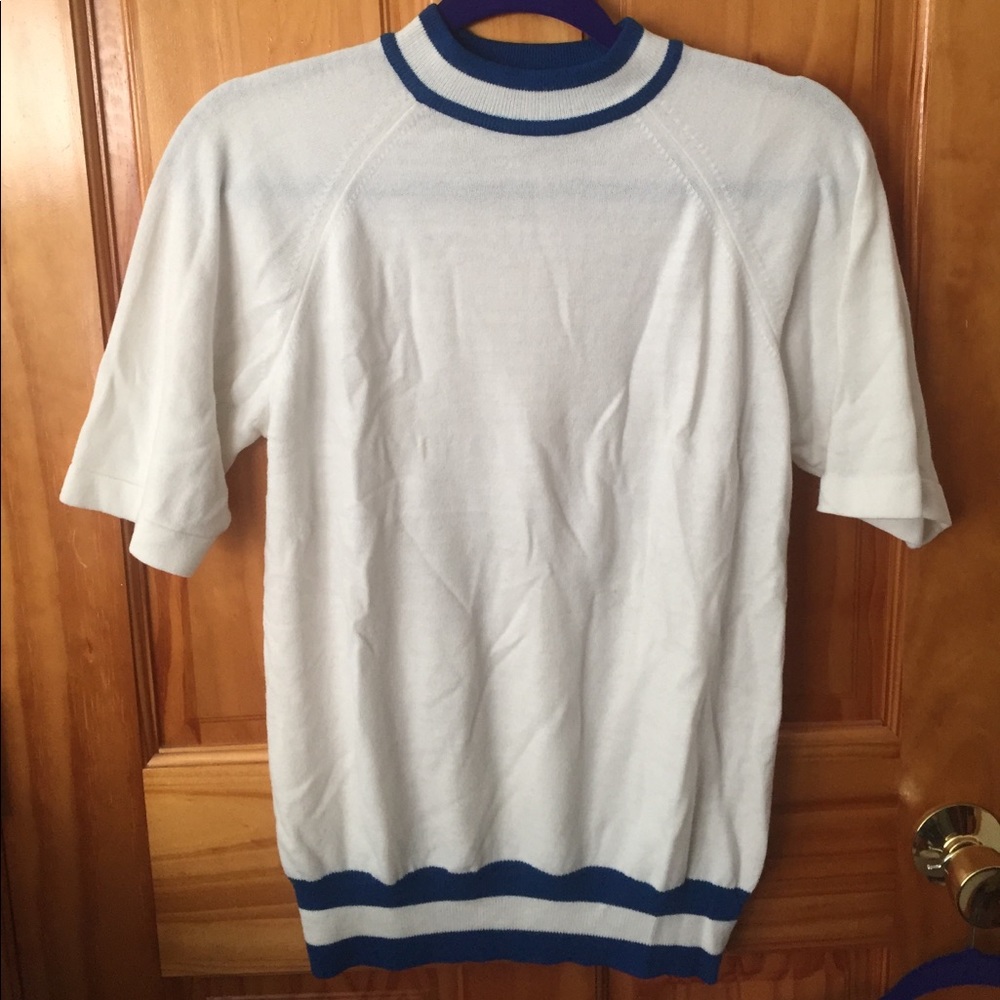 The cutest, rare vintage sweater