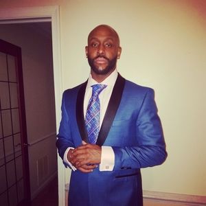 Meet your Posher, Raymond