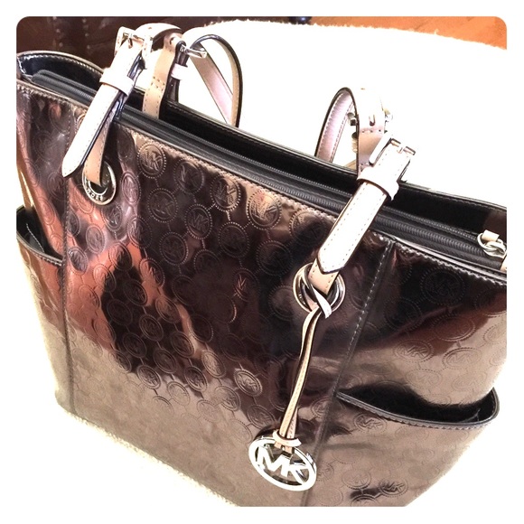 MICHAEL KORS - JET SET - Picture 1 of 7