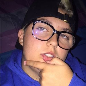 Meet your Posher, Carson