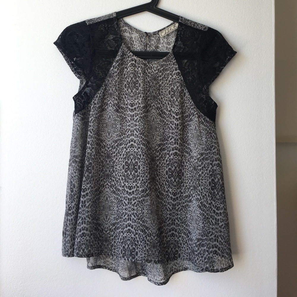 CHLOE K Cap Sleeve Sheer Leopard Print Top